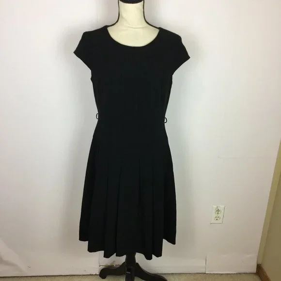 Jones New York | Dresses | Jones New York Fit Flare Dress Size 6 Womans Black  Cap Sleeve Pleated Stretch | Poshmark